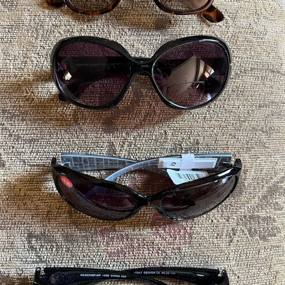 15 pair lot of 2.5% bifocal sunglasses. - Picture 5 of 5